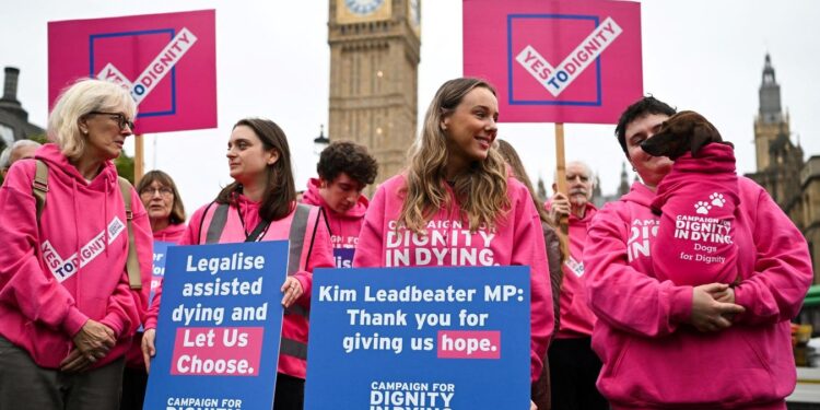 Assisted Dying Bill Backed by U.K. Lawmakers