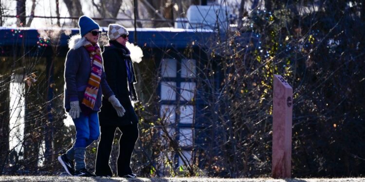 High Line Canal trail access cut off at Littleton's Jackass Hill Park