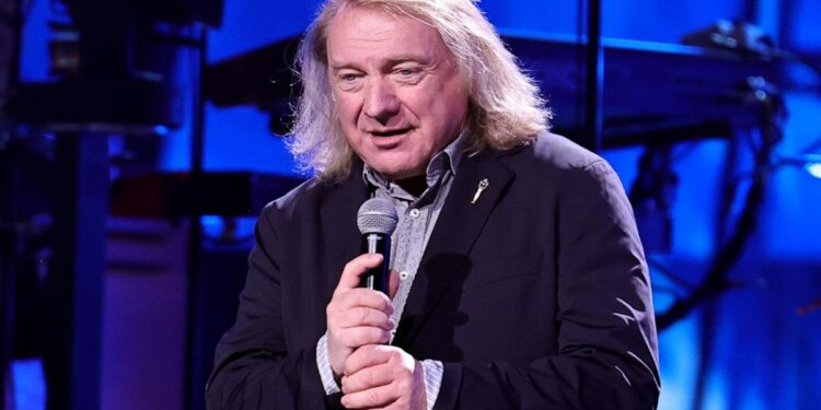 Lou Gramm Plotting Retirement in 2025: 'That's Gonna Be It'
