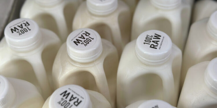 Raw milk containing bird flu virus found for sale in California