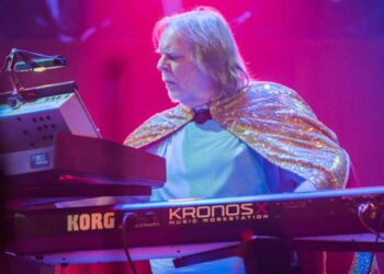Rick Wakeman Says Record Industry Can Be Easily Saved