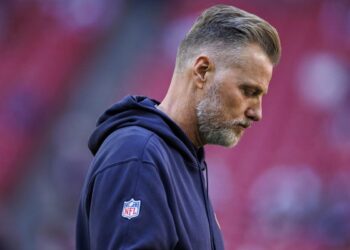 The Bears finally fired Matt Eberflus. But he lost the locker room long ago