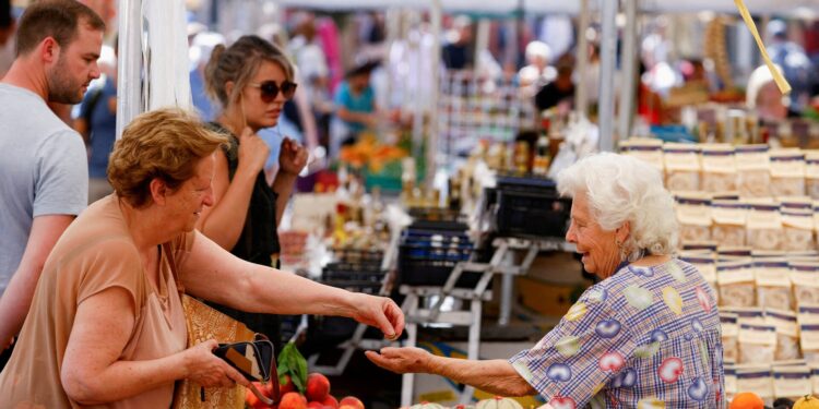 Italy business lobby cuts 2023 economy growth forecast to zero on energy concerns
