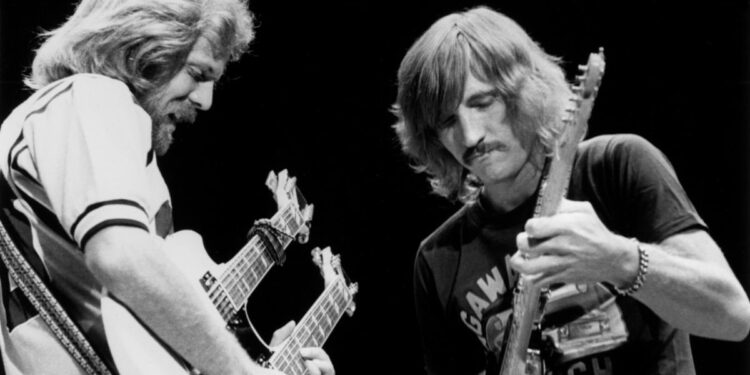 Don Felder Details the 'Fun Challenge' of Playing With Joe Walsh