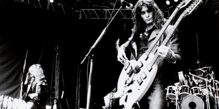 Steve Vai Says ‘Eat ‘Em and Smile’ Reunion Was One Chord Away