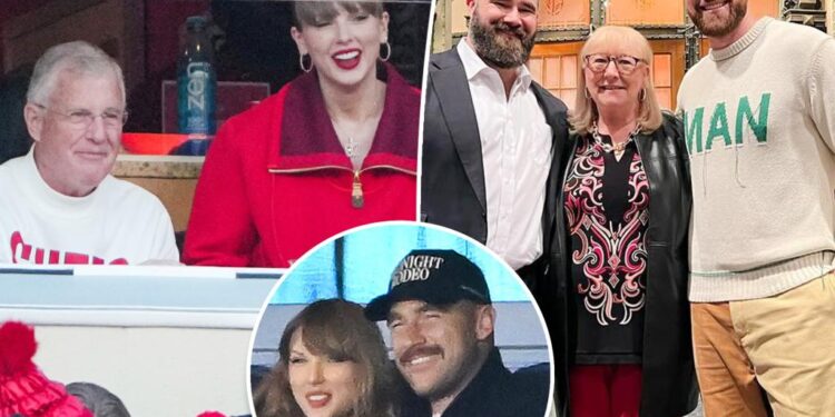 Taylor Swift, Travis Kelce's families spent Thanksgiving together