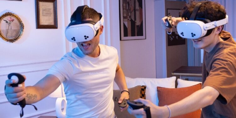 This KIWI design Meta Quest 3 and 3S accessory adds 2.5 hours to your playtime