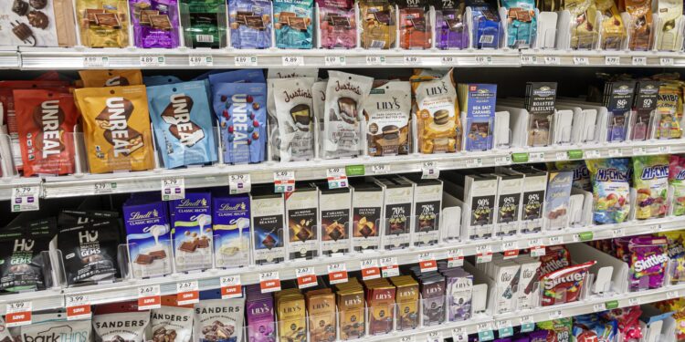 What Dark Chocolate Is Healthy? Benefits Explained – Hollywood Life